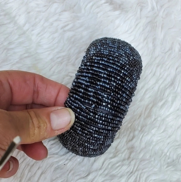 Vintage‎ Beaded  shimmer cuff - Picture 6 of 7